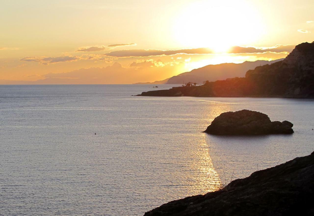 Isola D'Elba Come In Barca, A Un Tuffo Dal Mare Capoliveri  Bagian luar foto